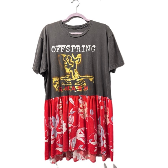 Tee Train upcycle - Picture 14 of 15